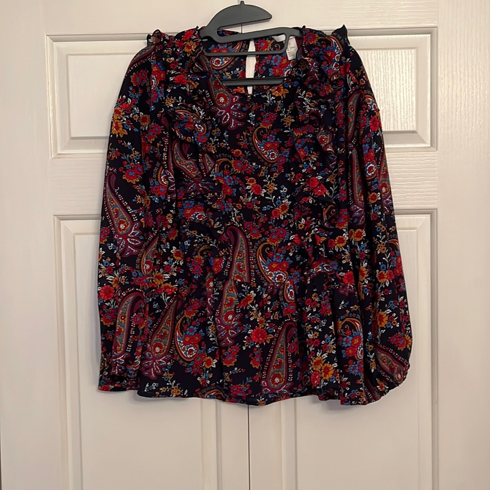 H&M floral paisley ruffle top
